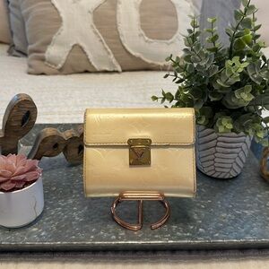 Louis Vuitton Vernis Wallet